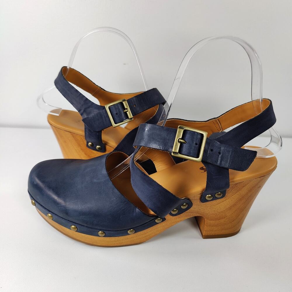 Korks Navy Leather Clogs 8.5 Strappy Wooden Heel Boho Retro Chic